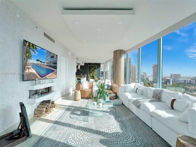 601 NE 36th St 1801, Miami, FL 33137