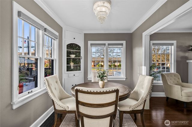 926 Lewis Avenue, Sumner, WA 98390