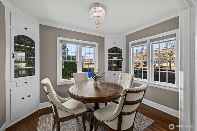 926 Lewis Avenue, Sumner, WA 98390