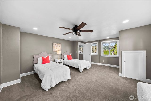 926 Lewis Avenue, Sumner, WA 98390