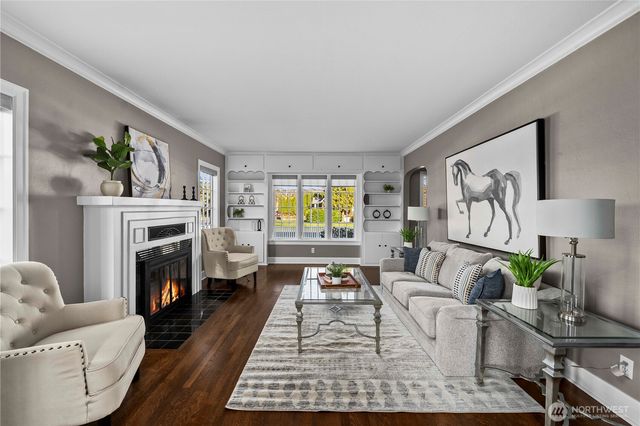 926 Lewis Avenue, Sumner, WA 98390