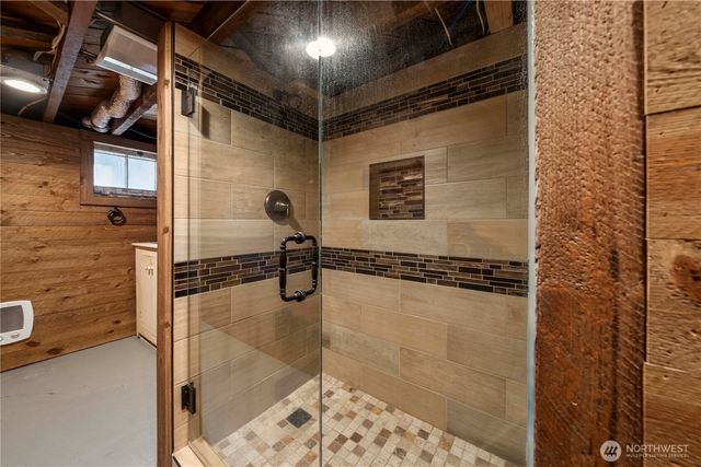 926 Lewis Avenue, Sumner, WA 98390