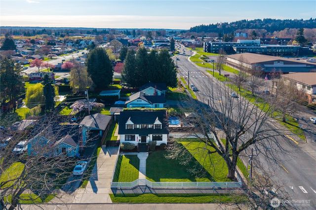 926 Lewis Avenue, Sumner, WA 98390