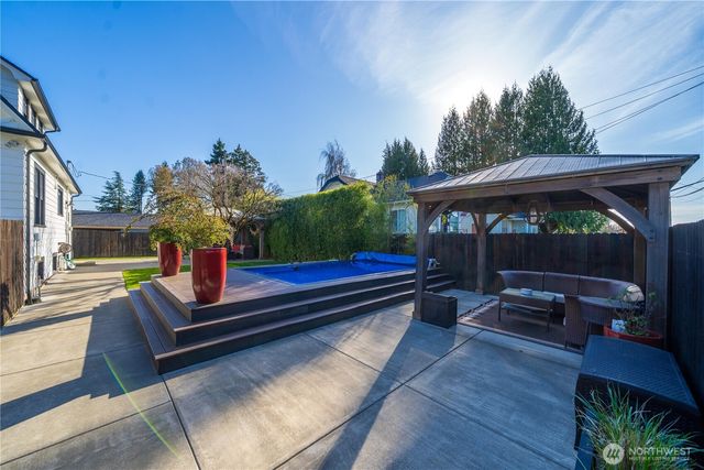 926 Lewis Avenue, Sumner, WA 98390