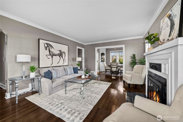 926 Lewis Avenue, Sumner, WA 98390