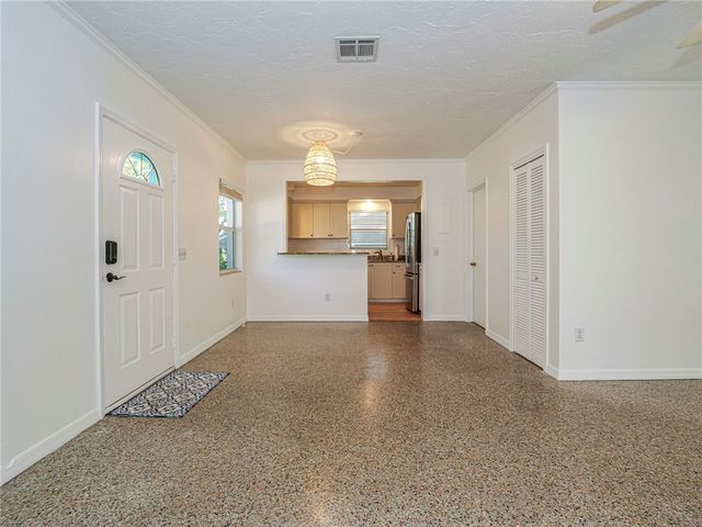 2158 Seville Avenue, Vero Beach, FL 32960