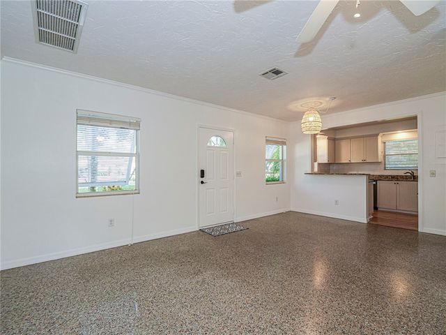 2158 Seville Avenue, Vero Beach, FL 32960
