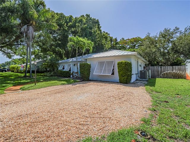 2158 Seville Avenue, Vero Beach, FL 32960