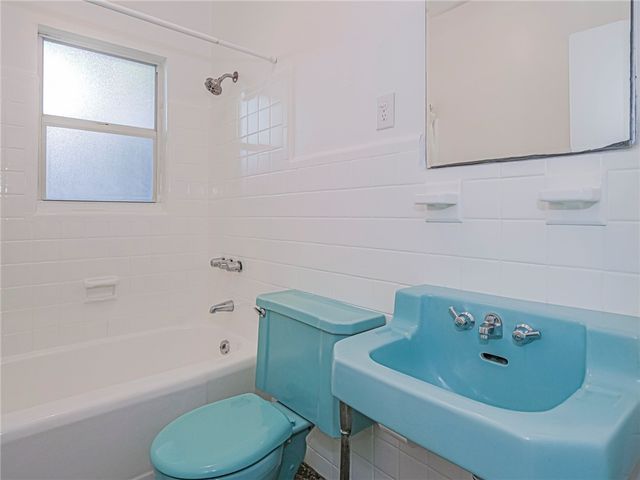 2158 Seville Avenue, Vero Beach, FL 32960