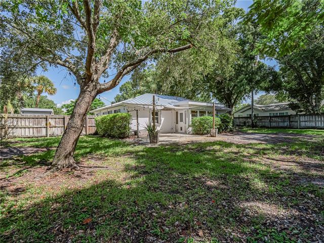2158 Seville Avenue, Vero Beach, FL 32960