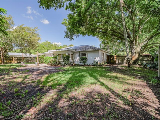 2158 Seville Avenue, Vero Beach, FL 32960