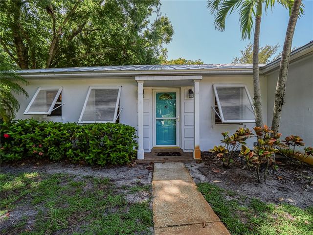 2158 Seville Avenue, Vero Beach, FL 32960