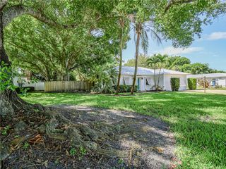 2158 Seville Avenue, Vero Beach, FL 32960