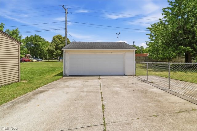 461 Augdon Drive, Elyria, OH 44035