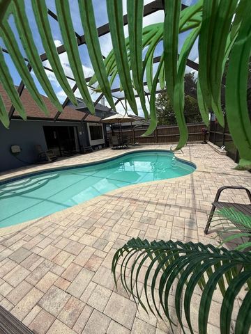 1912 FIRETHORN COURT, Brandon, FL 33511