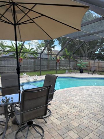 1912 FIRETHORN COURT, Brandon, FL 33511
