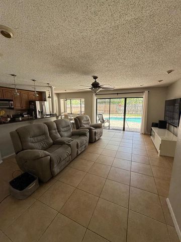 1912 FIRETHORN COURT, Brandon, FL 33511