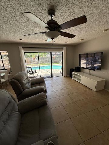 1912 FIRETHORN COURT, Brandon, FL 33511