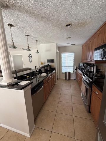 1912 FIRETHORN COURT, Brandon, FL 33511