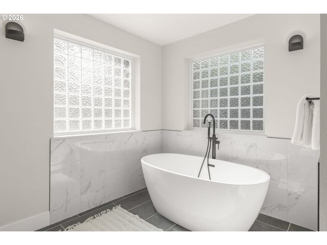 329 DEAN Ave, Eugene, OR 97404