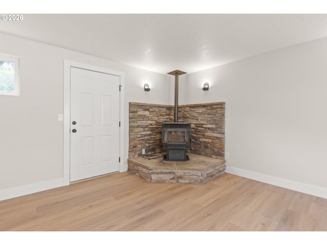 329 DEAN Ave, Eugene, OR 97404