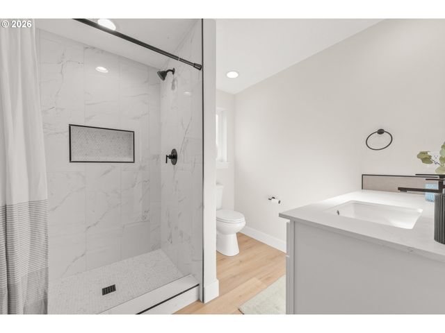 329 DEAN Ave, Eugene, OR 97404
