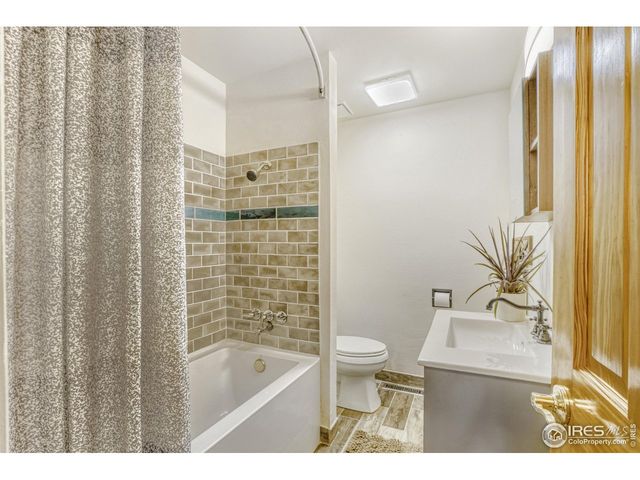 6921 Ridge Valley Ct, Loveland, CO 80538