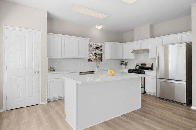 8133 Luling LN, Austin, TX 78729