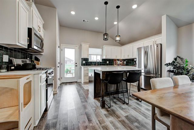 16121 Drywater Drive, Oklahoma City, OK 73170