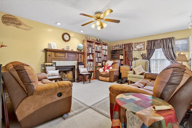 1009 Fillmore Ct, Clarksville, TN 37042