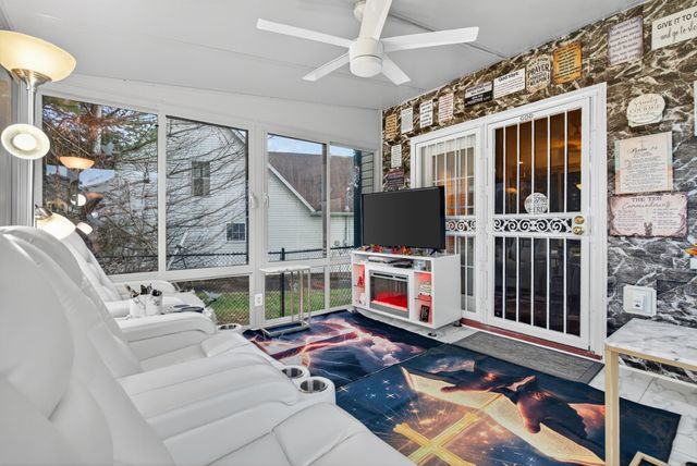 1009 Fillmore Ct, Clarksville, TN 37042