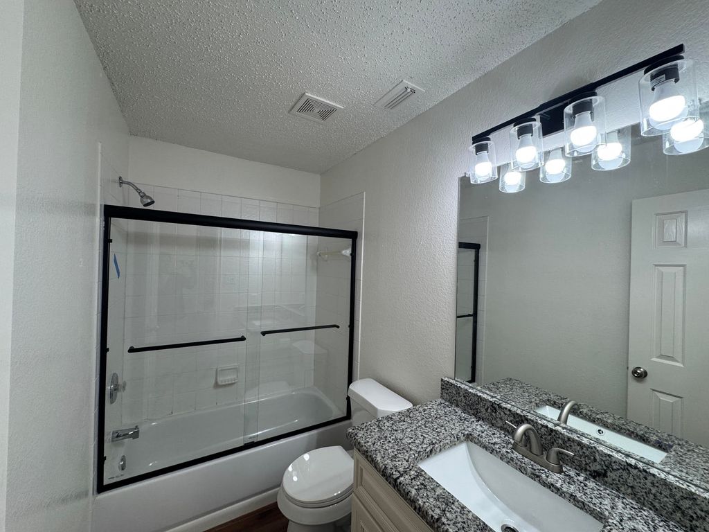 7305 Marsland Lane, Arlington, TX 76001 — photo 5