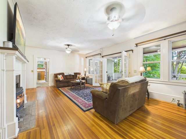 77 High Street, Hinsdale, NH 03451