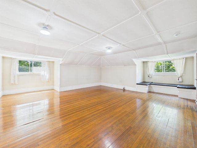 77 High Street, Hinsdale, NH 03451