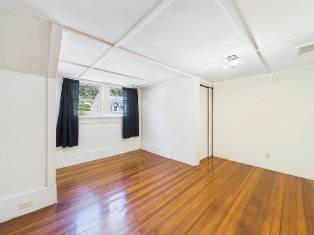 77 High Street, Hinsdale, NH 03451