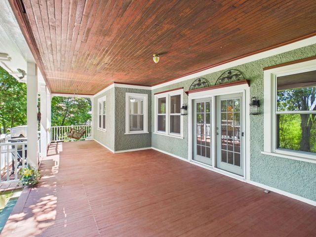 77 High Street, Hinsdale, NH 03451