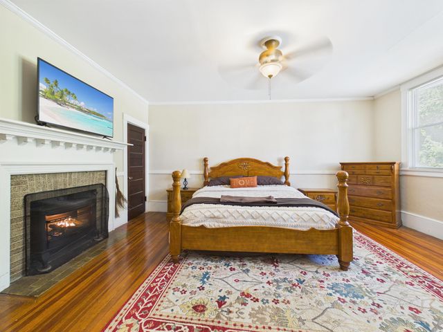 77 High Street, Hinsdale, NH 03451
