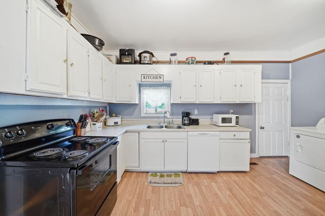 118 E Chestnut Street, Morenci City, MI 49256