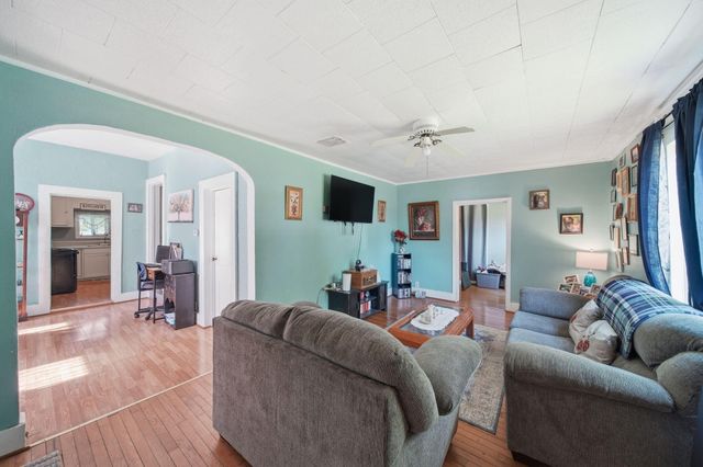118 E Chestnut Street, Morenci City, MI 49256