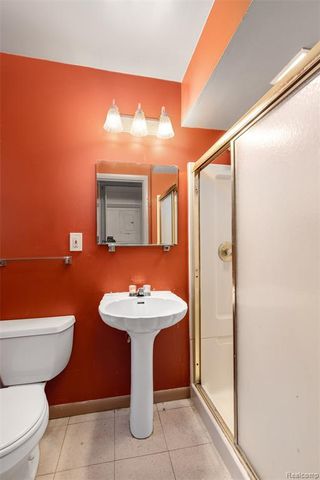 19325 Brentwood Street, Livonia, MI 48152