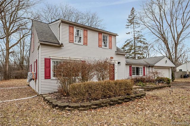 19325 Brentwood Street, Livonia, MI 48152