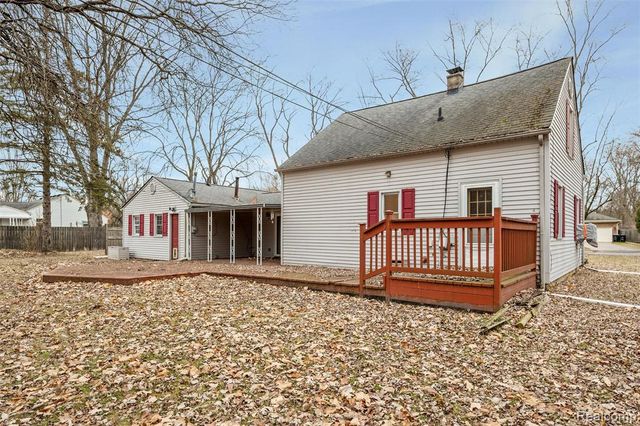 19325 Brentwood Street, Livonia, MI 48152