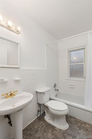 19325 Brentwood Street, Livonia, MI 48152