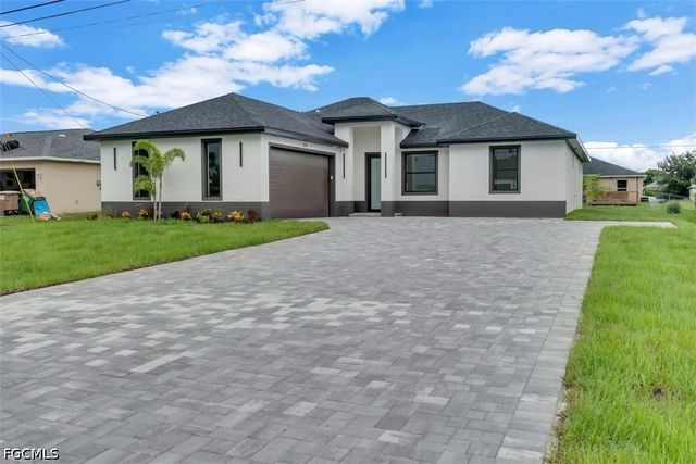 474 NE 2nd PL, Cape Coral, FL 33909