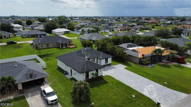 474 NE 2nd PL, Cape Coral, FL 33909