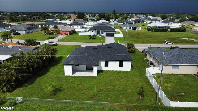 474 NE 2nd PL, Cape Coral, FL 33909
