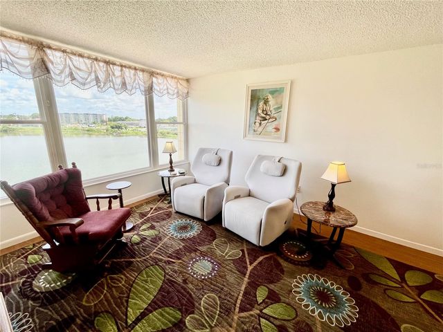 700 MIRROR TERRACE NW 705, Winter Haven, FL 33881