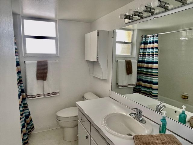 700 MIRROR TERRACE NW 705, Winter Haven, FL 33881