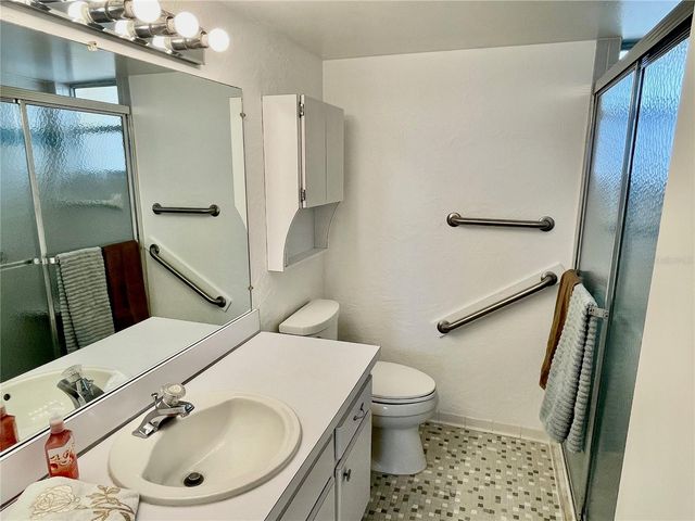 700 MIRROR TERRACE NW 705, Winter Haven, FL 33881