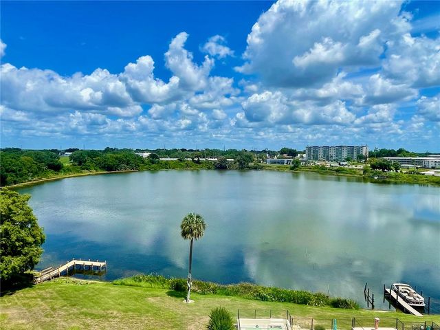 700 MIRROR TERRACE NW 705, Winter Haven, FL 33881